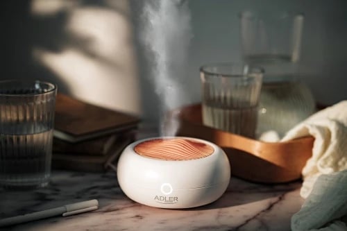 Difuzer arome ultrasonik, Adler, AD 7969, 70 ml, USB 5V, 3-në-1, i bardhë/dru i çelët