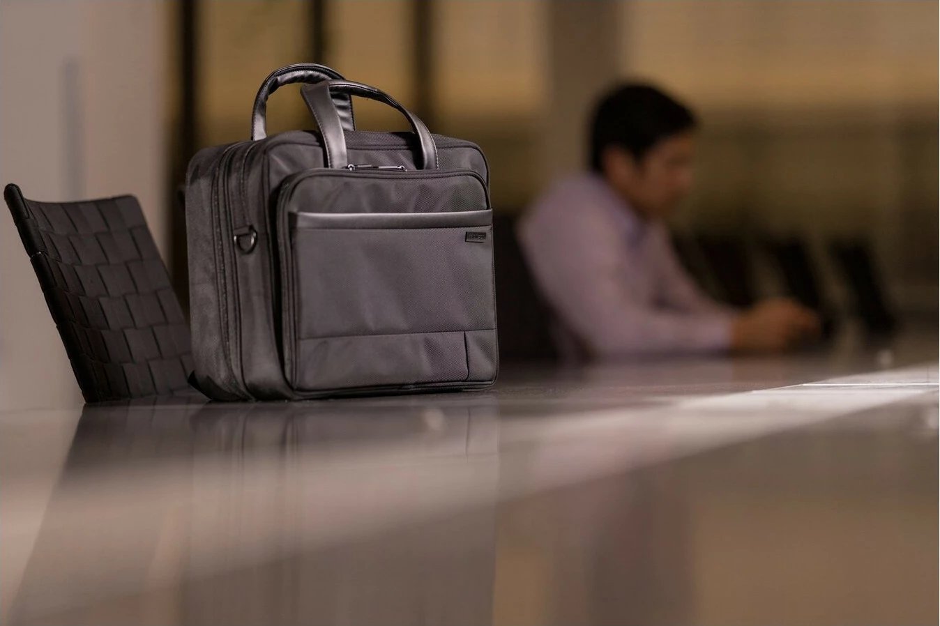 Çantë laptopi Kensington Contour 2.0, 15.6", e zezë Çantë laptopi Kensington Contour 2.0, 15.6", e zezë