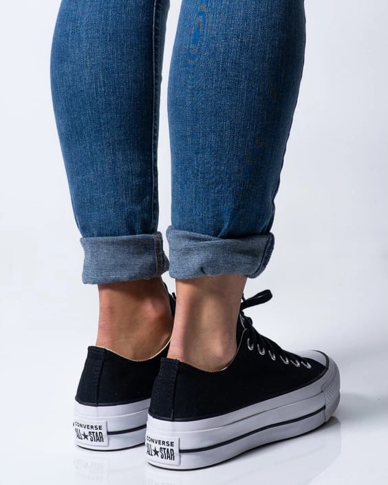 Atlete femra Converse, të zeza