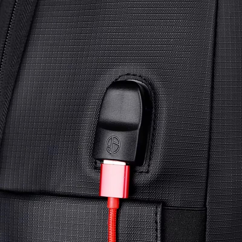 Çantë shpine, 42x30x16 cm, e zezë