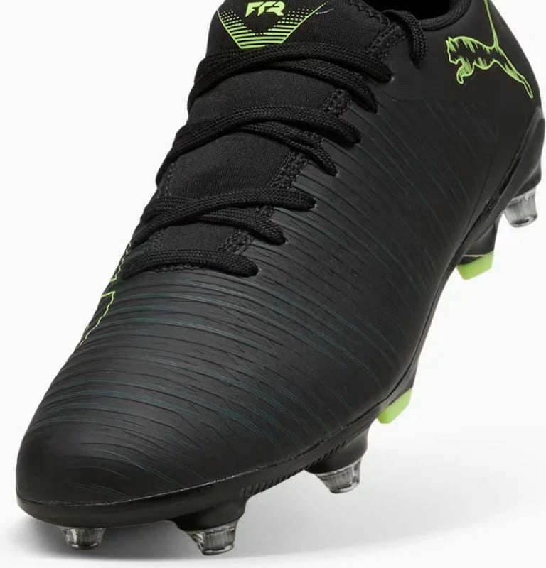 Atlete futbolli Puma për meshkuj, të zeza