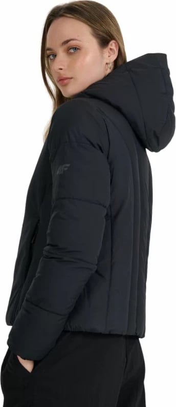 Jakne për femra 4F, e zezë