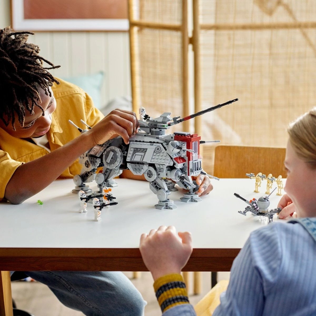 Set ndërtimi LEGO Star Wars AT-TE Walker 75337, 1082 pjesë, për fëmijë 9+