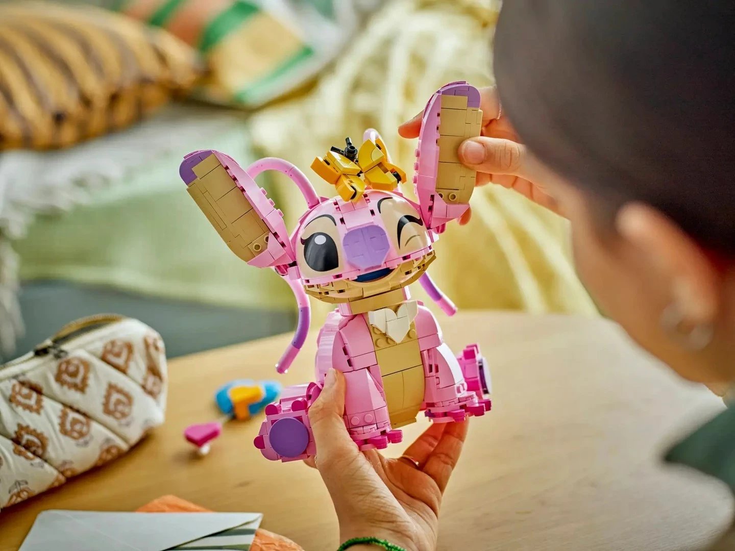 Set LEGO Disney Angel 43257, 782 pjesë, Rozë