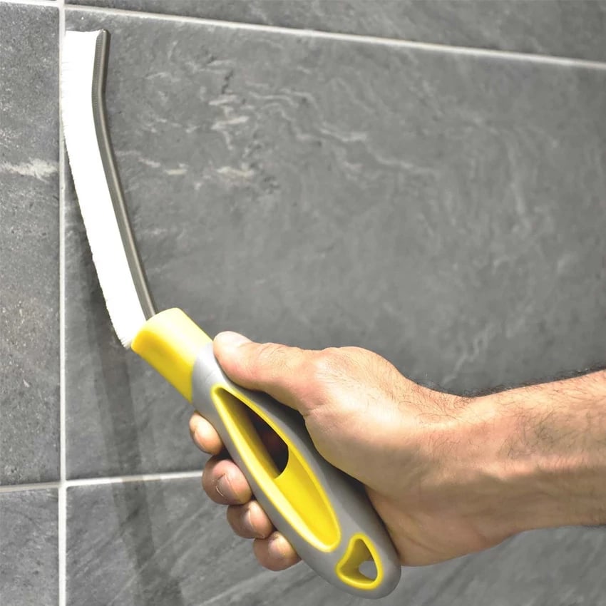 Brushe grout