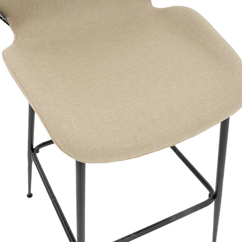 Karrige për bar Impel, këmbë metali të zeza, pëlhurë bezhë