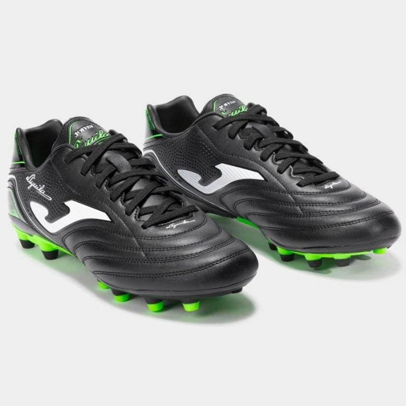 Atlete futbolli Joma, të zeza
