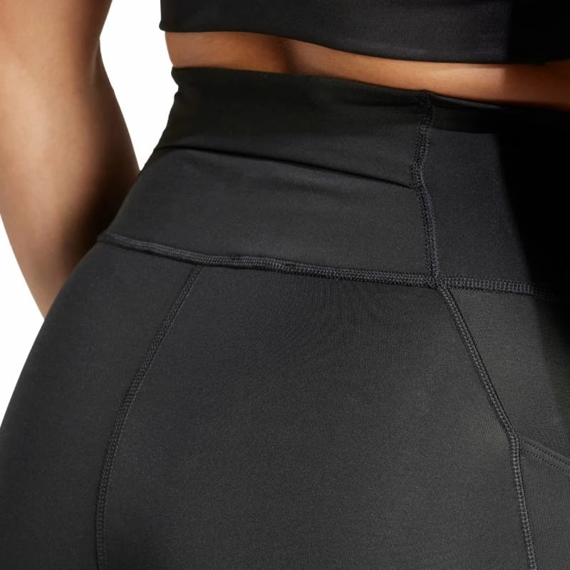 Hellonka adidas për femra, të zeza