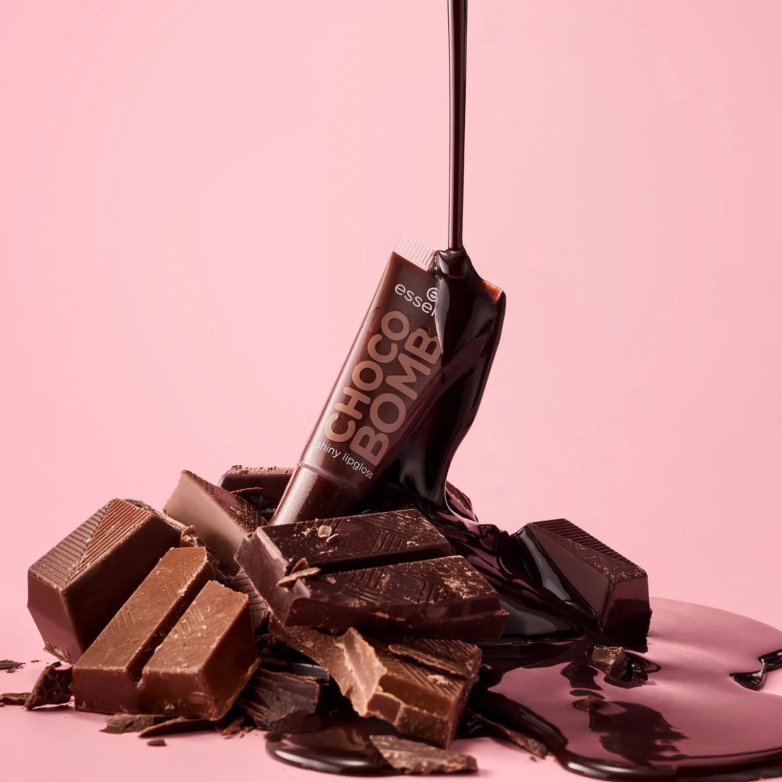 Essence Choco Bomb Shiny Lipgloss - 01 Chocoholic