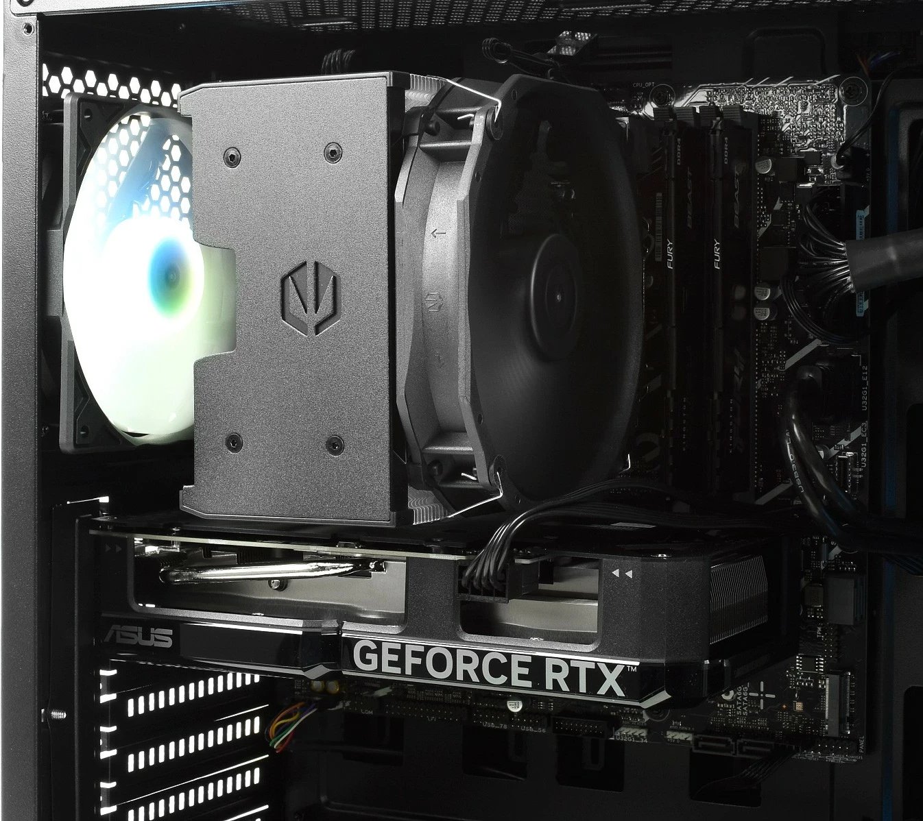 Kompjuter Komputronik Infinity X714 i7, RTX 4060 Ti, 64GB, 2TB, e zezë