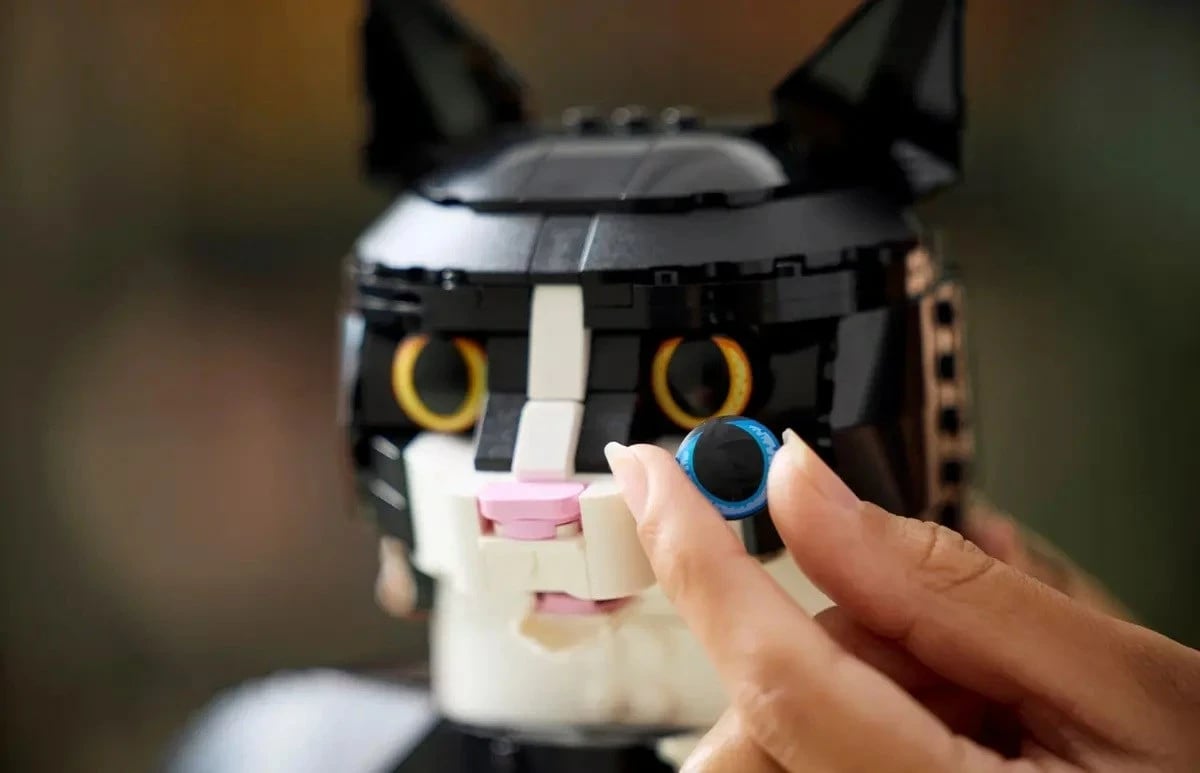 Set LEGO IDEAS 21349 Tuxedo Cat, për të rritur, Bardhë e Zi