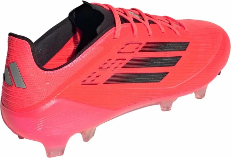 Çizme futbolli adidas për meshkuj, të kuqe