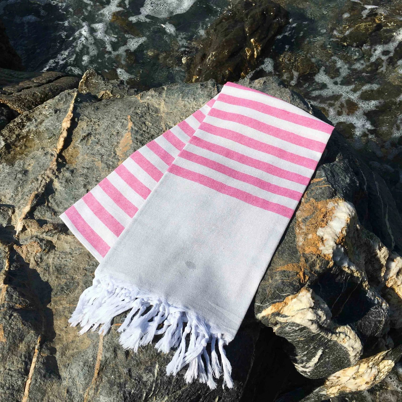 Peshqir plazhi Fouta Mijölnir, Serenade, fuchsia