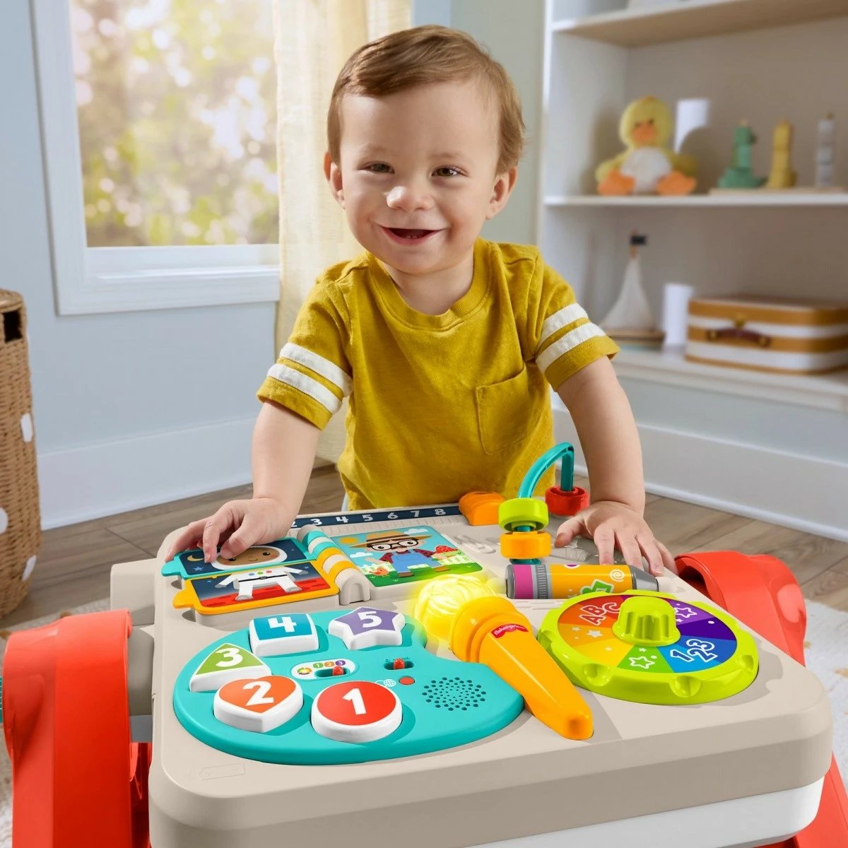 Lodër edukative 4‑në‑1 tavolinë aktiviteti & molbert, Fisher-Price JGW88, 135+ aktivizime, shumëgjuhëshe (PL/HU/CZ/SK/EN), 6–36 muaj, bateri AA, shumëngjyrëshe