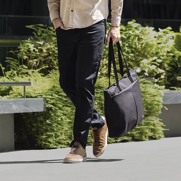 Mbështjellës laptopi UNIQ Hava, 16 inç, rPET, i gjelbër