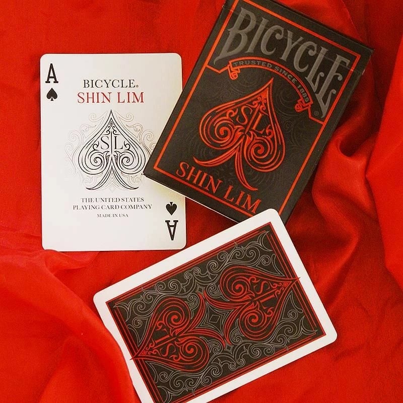 Letra loje Bicycle Shin Lim, 94228, për magji dhe lojëra, Anglisht