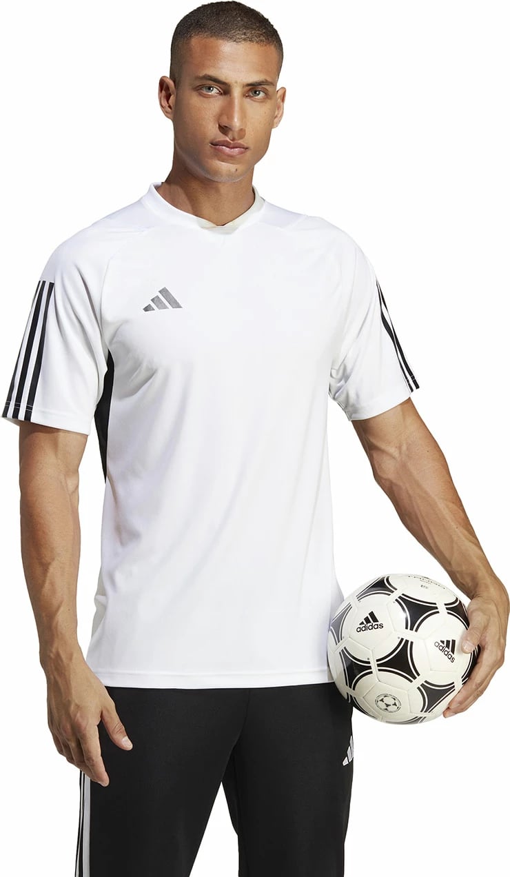 Maicë për meshkuj adidas, e bardhë