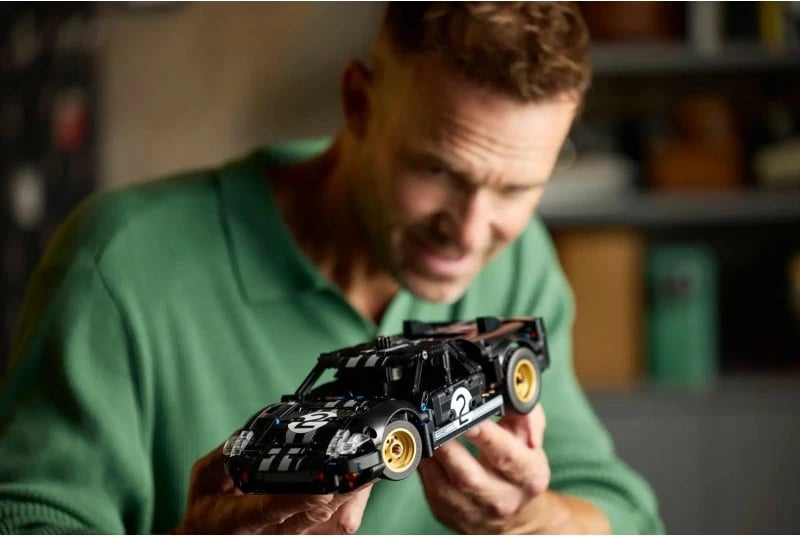 Lego Technic makinë garash 1966 Ford GT40 MKII