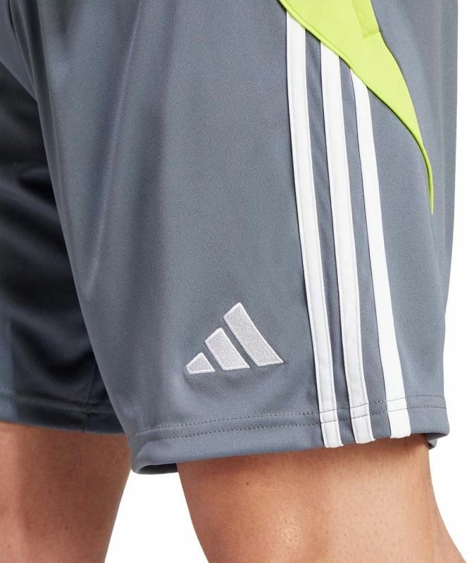 Shorce për stërvitje për meshkuj adidas Tiro 24, gri