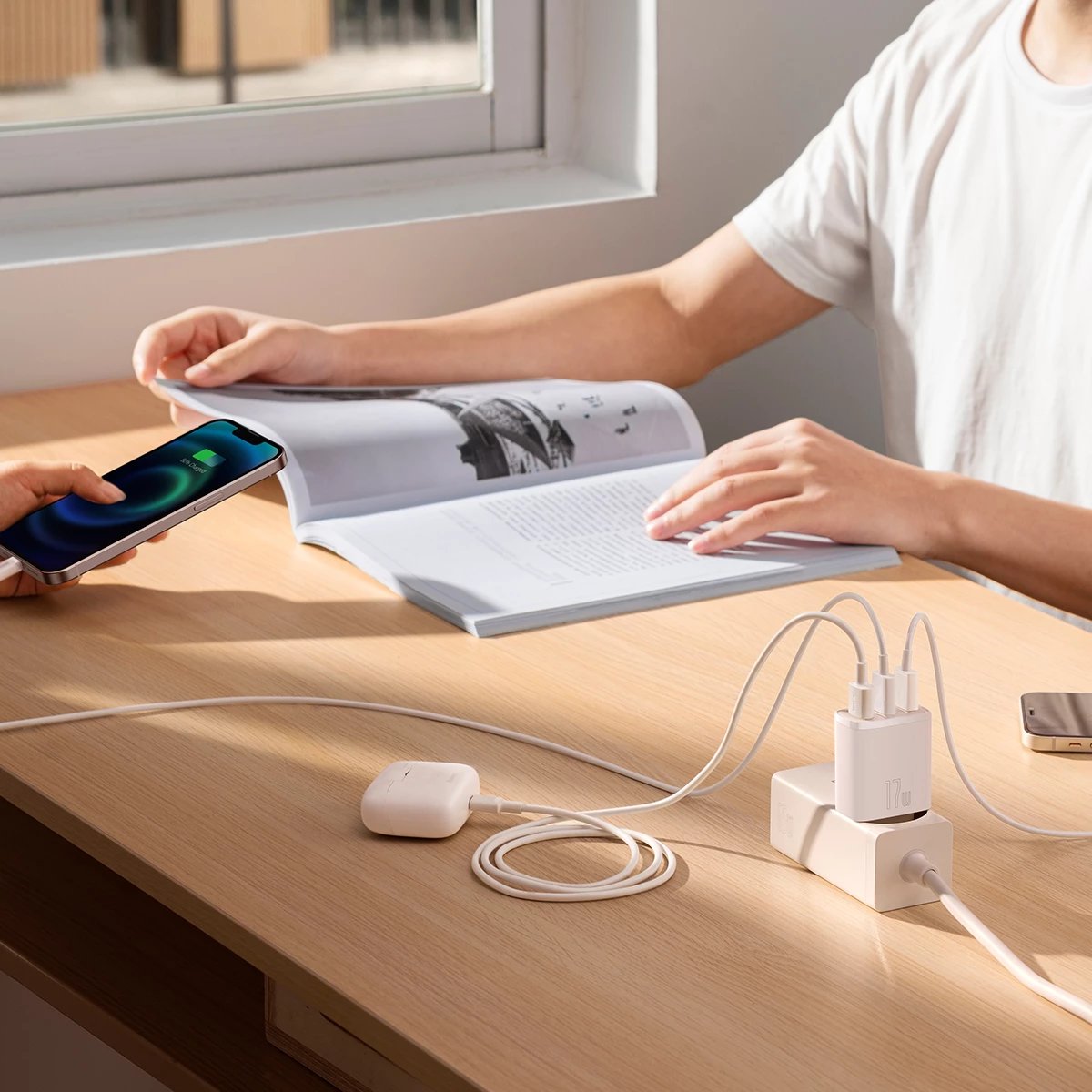 Karikues muri Baseus CCXJ020102, 3x USB, 17W, Bardhë