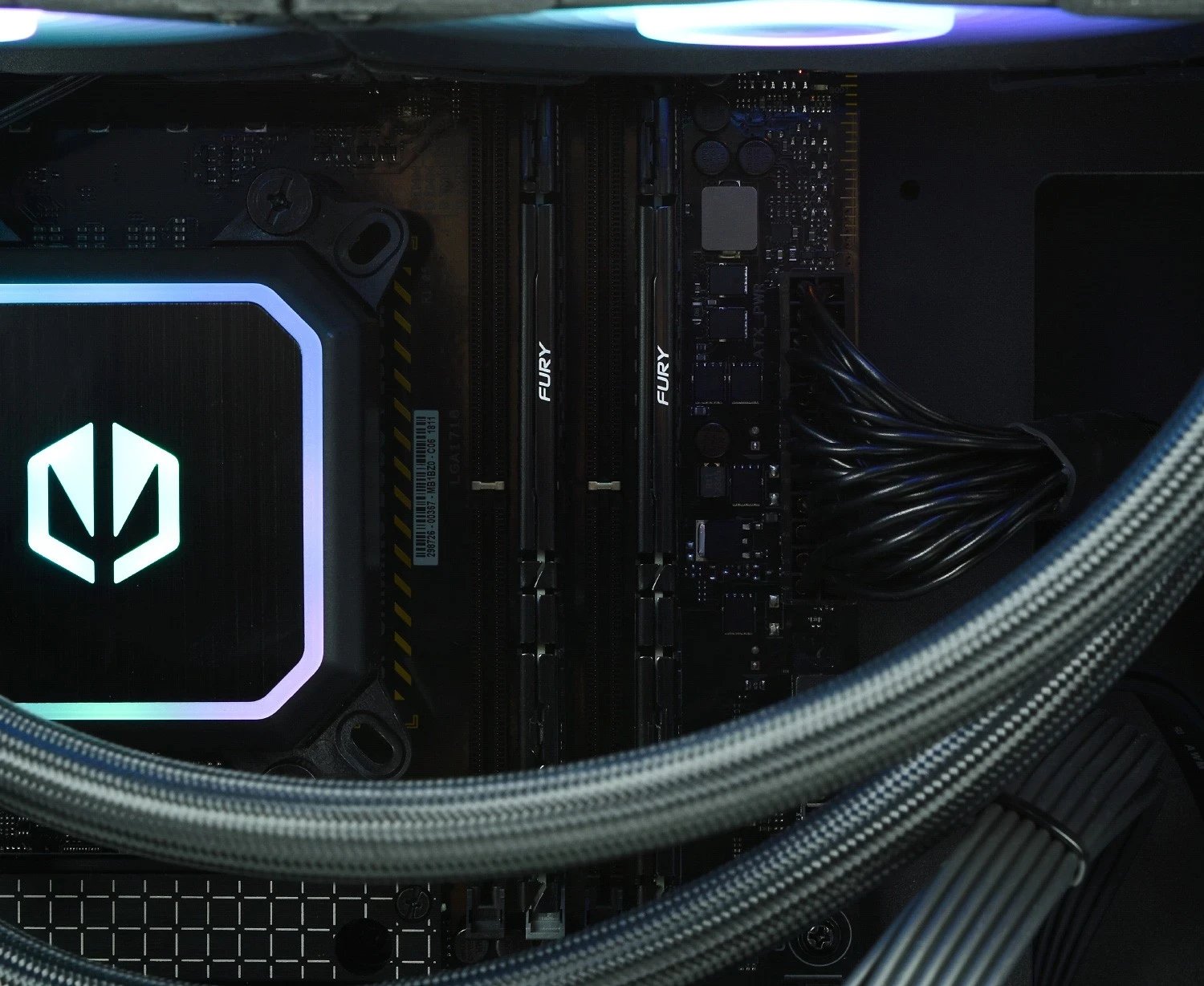 Kompjuter Infinity Ultimate R770, Ryzen 7, RTX 4070 Super, 32GB RAM, 2TB SSD, e zi