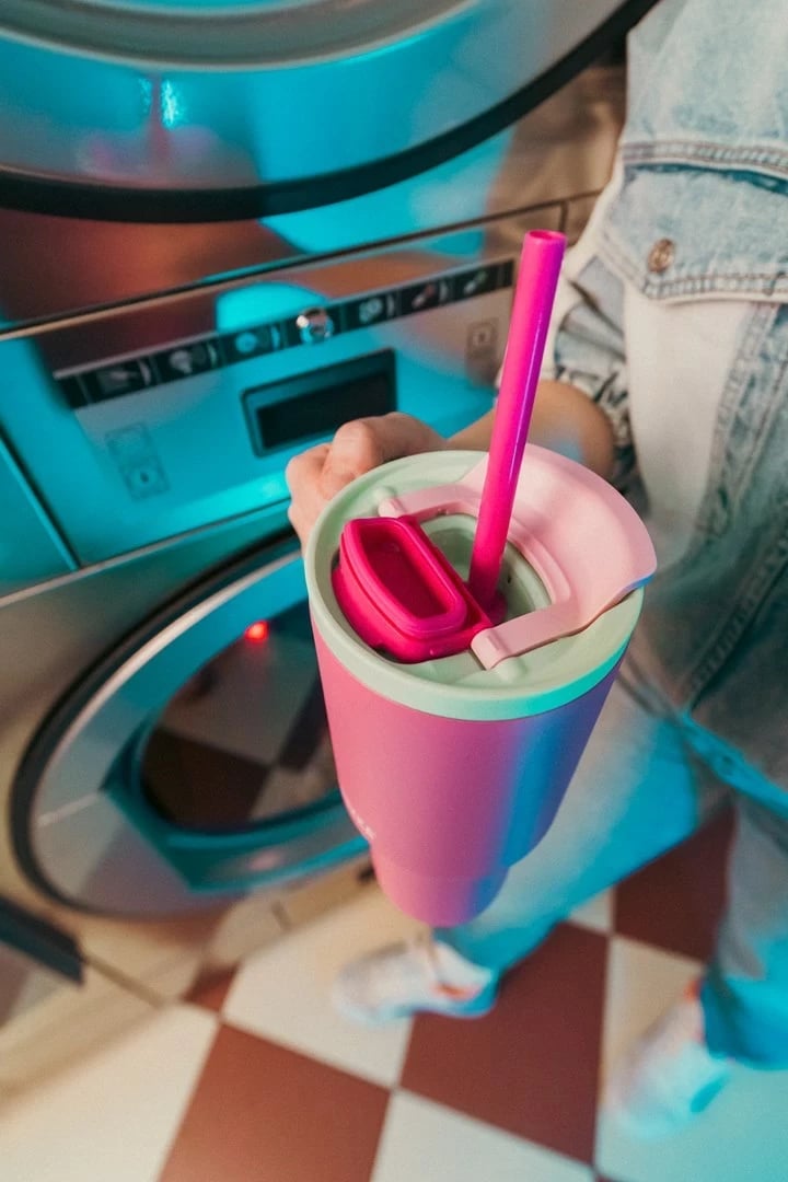 Termus Kambukka Rio Tumbler 950ml, Bubblegum Mint Termus Kambukka Rio Tumbler 950ml, Bubblegum Mint