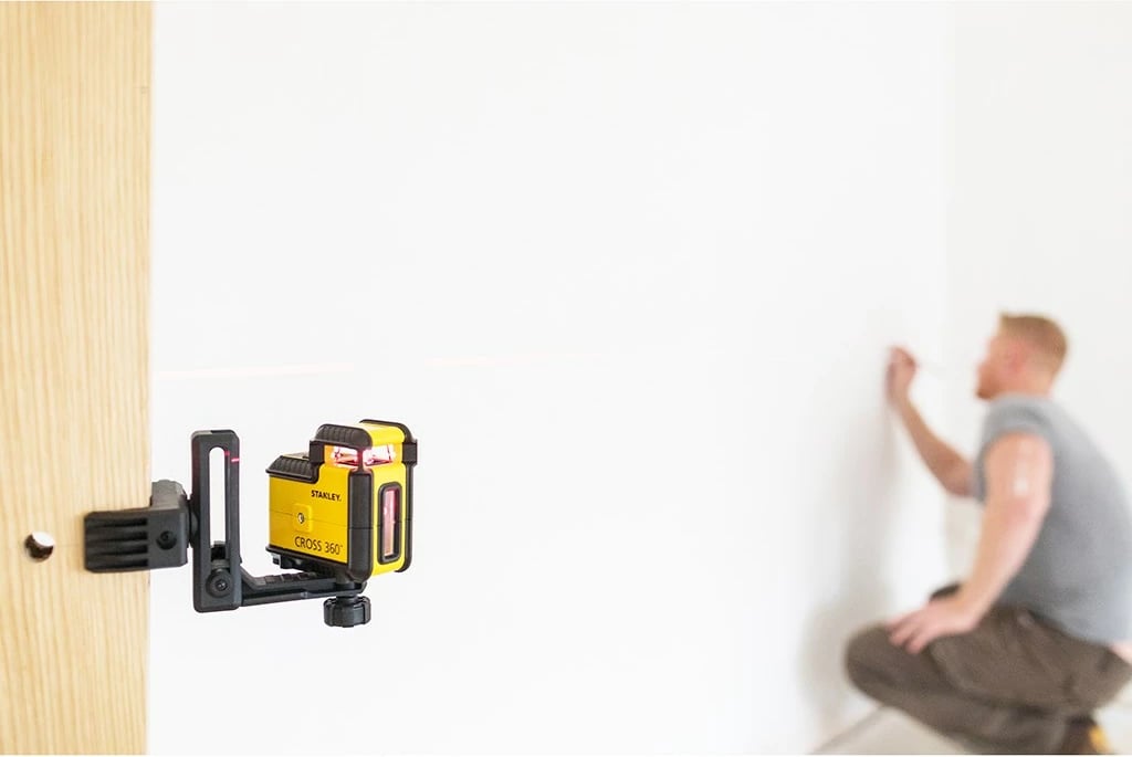 Nivel lazer Stanley STHT77504-1, 360°, rreze e kuqe, me bateri, verdhë/zezë