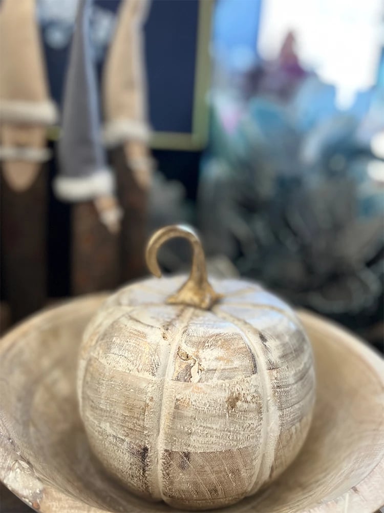 Dekor kungull, dru mango, ngjyrë e bardhë e larë me të artë, 18x18x18cm