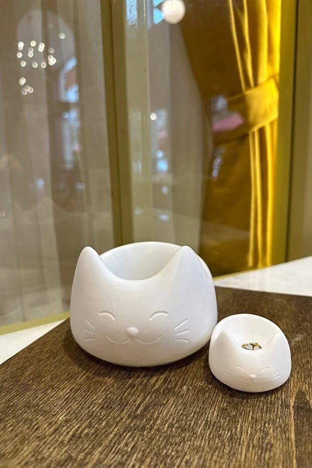 Set dekorativ prej dy pjesësh, formë mace, ngjyrë e bardhë, Evila Originals