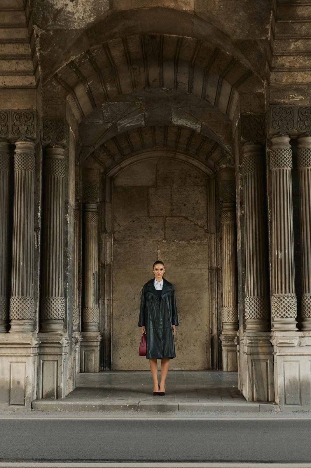 Çantë krahu ngjyrë e kuqe claret, Vince Camuto, Riviera