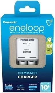 Mbushësi i baterive Panasonic me 2 bateri AA Eneloop 2000 mAh