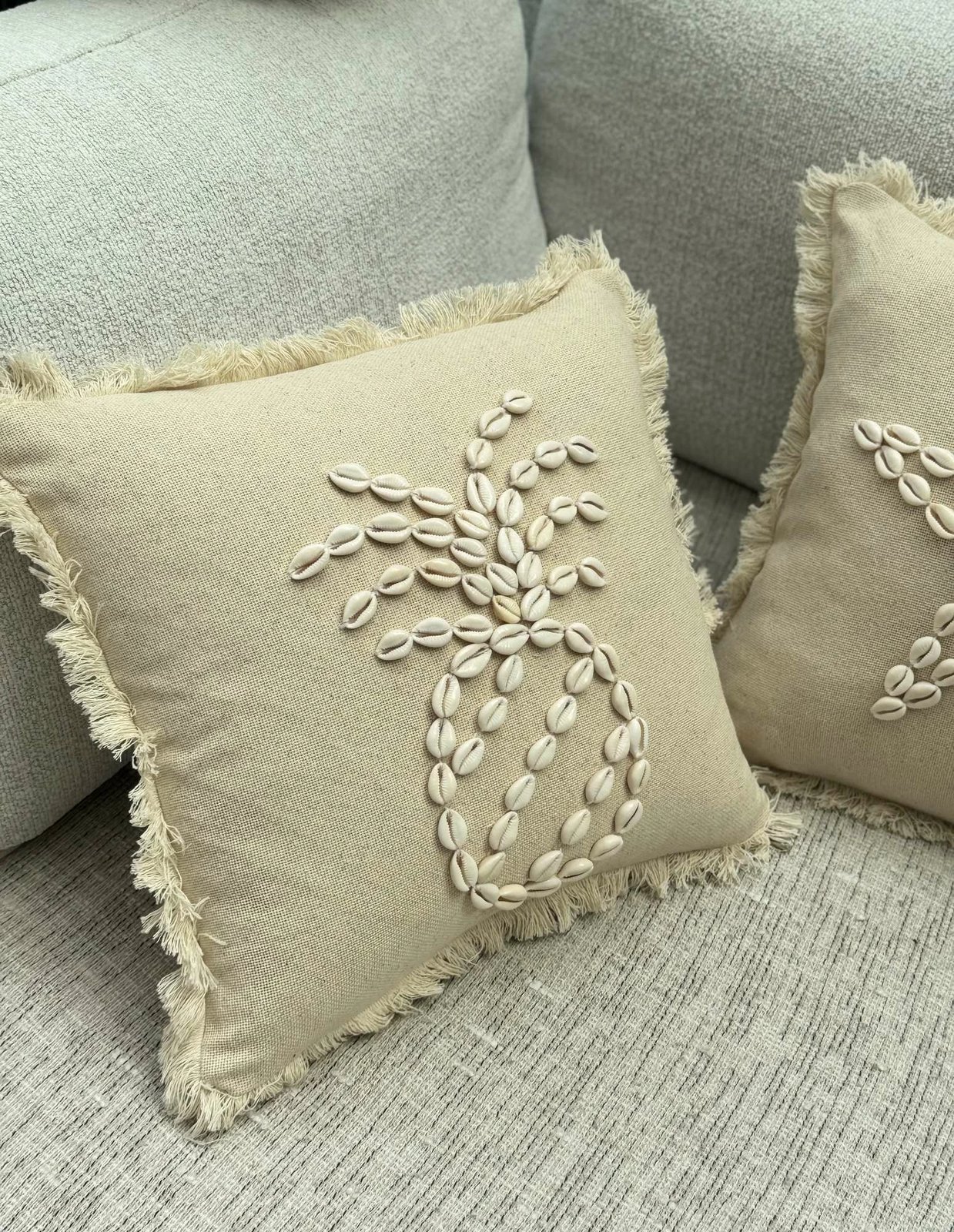 Jastëk dekorativ me mbulesë, ngjyrë bezhë, DEN005