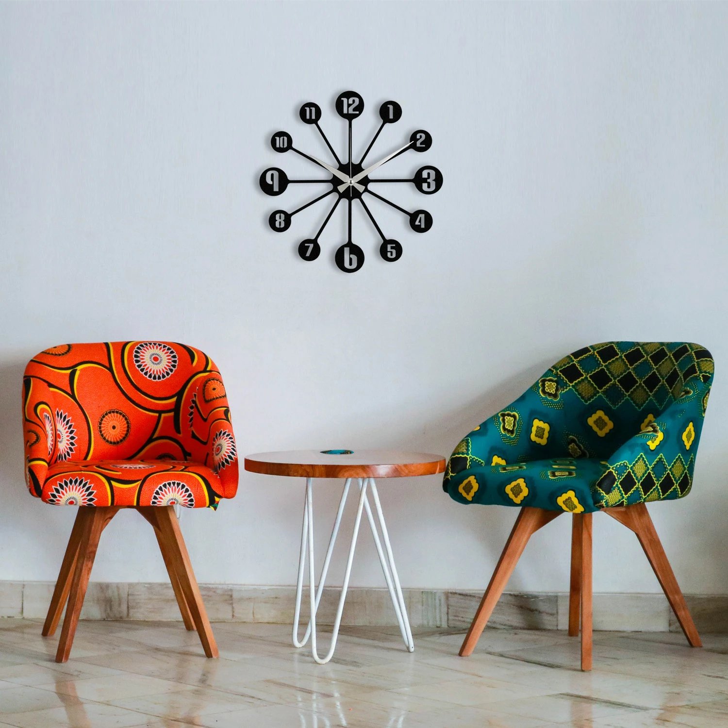 Orë muri dekorative prej metali, Wallity Enzoclock - S014, e zezë, 48x48cm