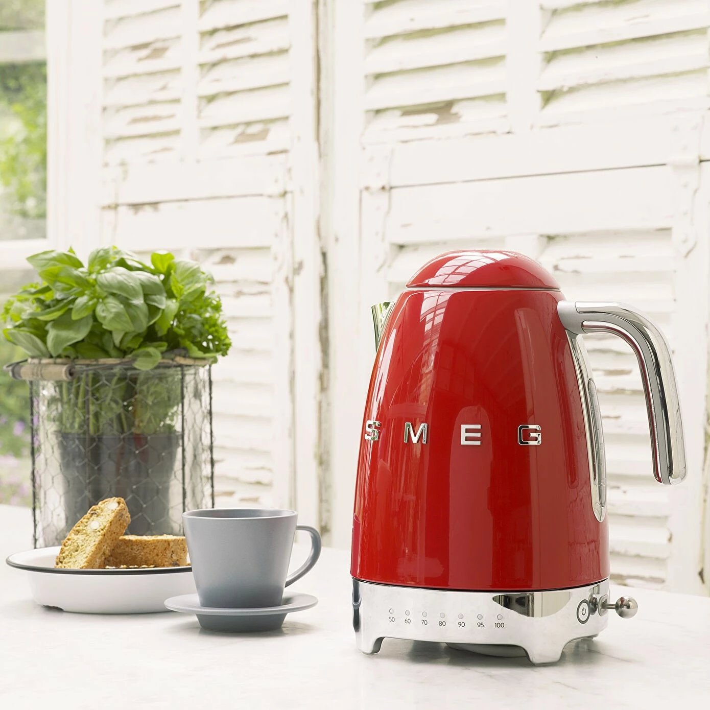 Ibrik elektrik SMEG KLF04RDEU, 1.7L, stil retro, e kuqe