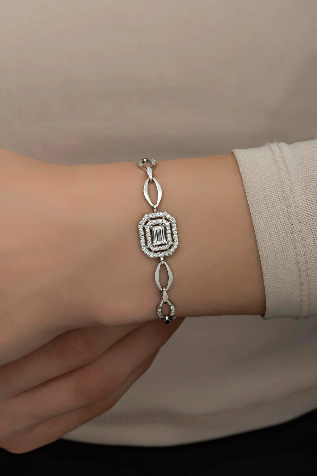 Byzylyk argjendi, Jumeon, NRZ998411