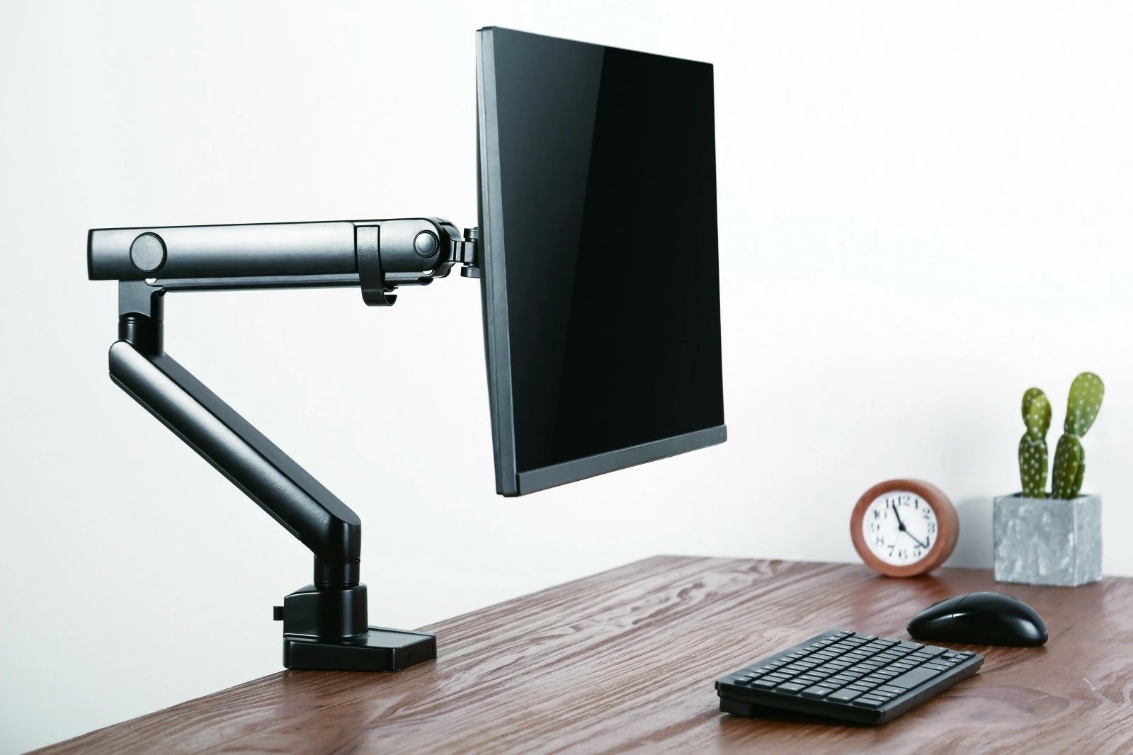 Krah monitori IcyBox IB-MS313-T, për tavolinë, deri 32", i zi Krah monitori IcyBox IB-MS313-T, për tavolinë, deri 32", i zi