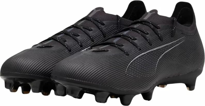 Atlete futbolli Puma për meshkuj, të zeza