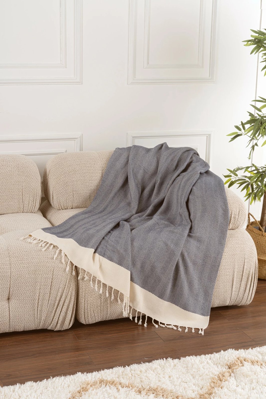 Mbulesë divani L'essentiel, ngjyrë indigo, Baliksirti