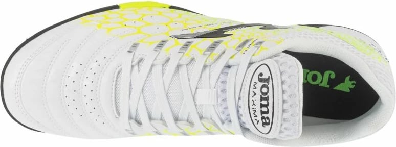 Atlete futbolli Joma, të bardha