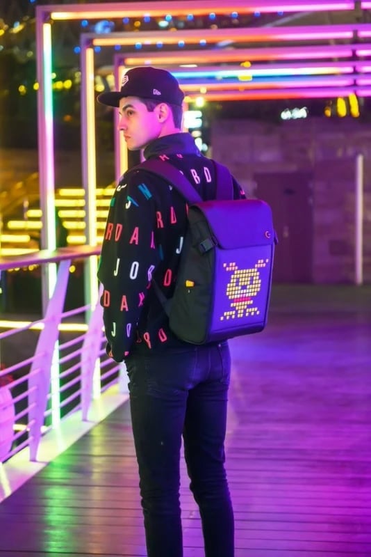 Çantë Shpine Me Ekran Led DIVOOM Backpack-M