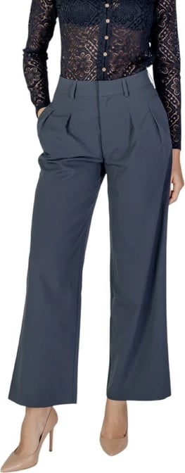 Pantallona Calvin Klein Jeans femra, gri