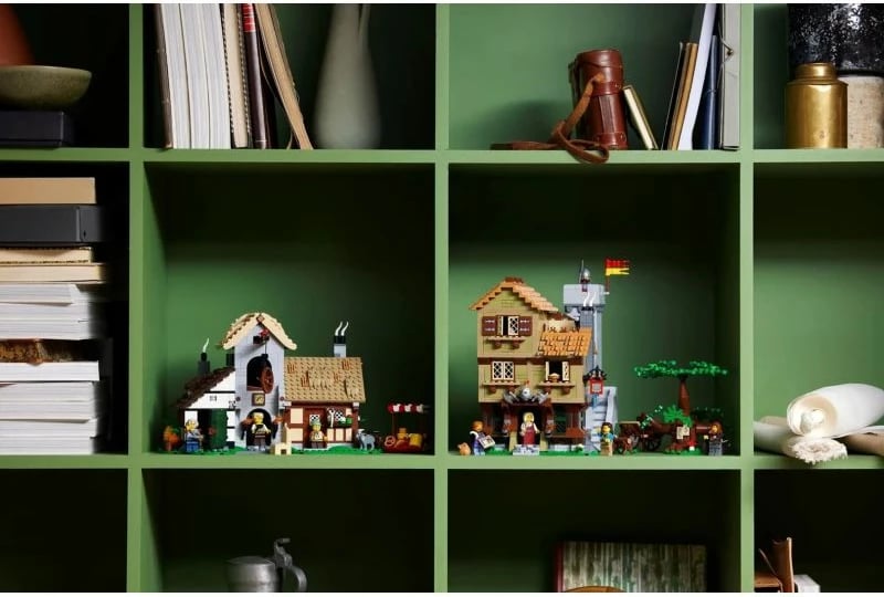 Set LEGO Icons, Medieval Town Square