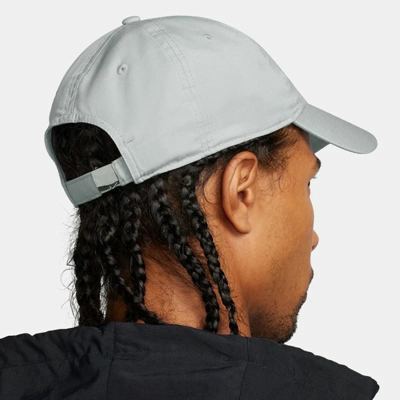Kapelë Nike për meshkuj dhe femra, gri