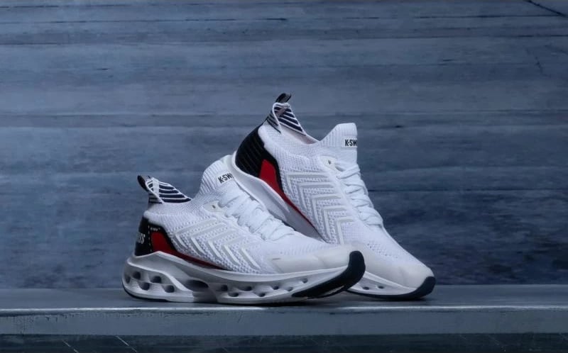 Atlete për meshkuj K-Swiss, të bardha