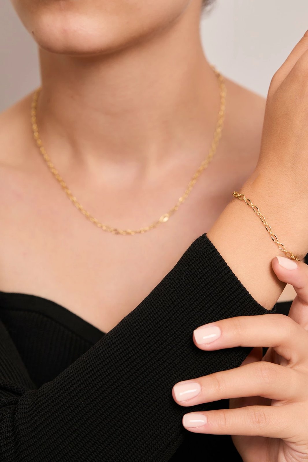 Set varëse metalike me byzylyk, ngjyrë ari, Elika, BJELK2514A