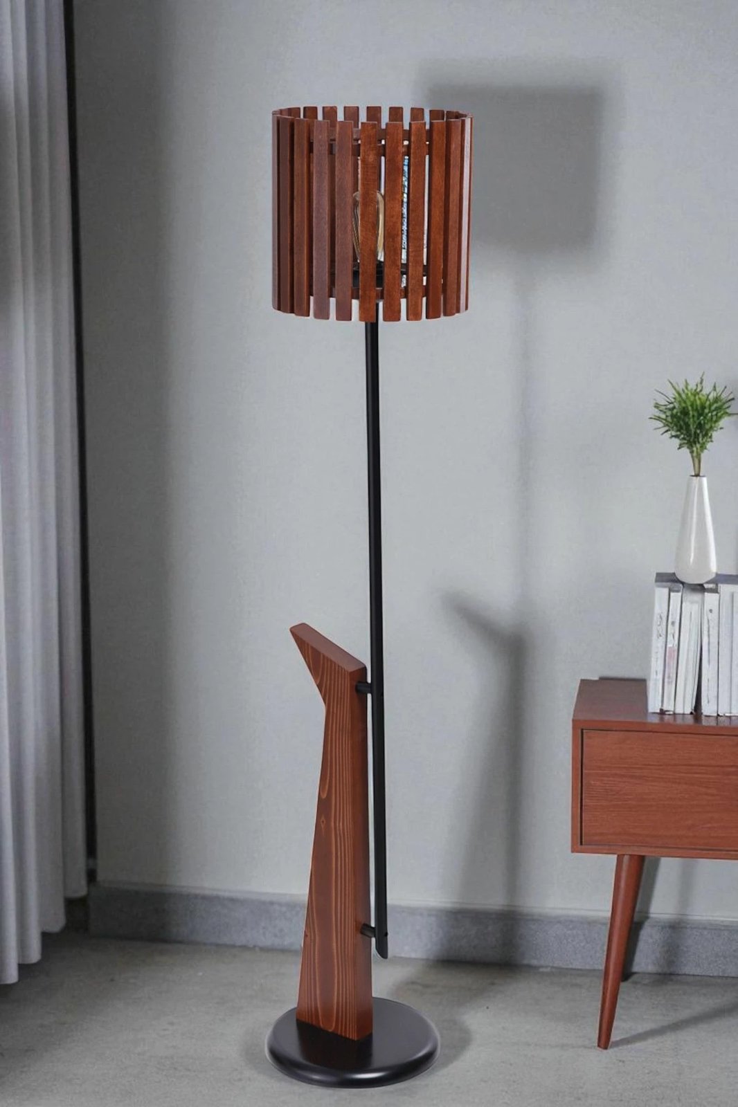 Llambë dyshemeje Opviq, ngjyrë arre dhe e zezë, 8956-5