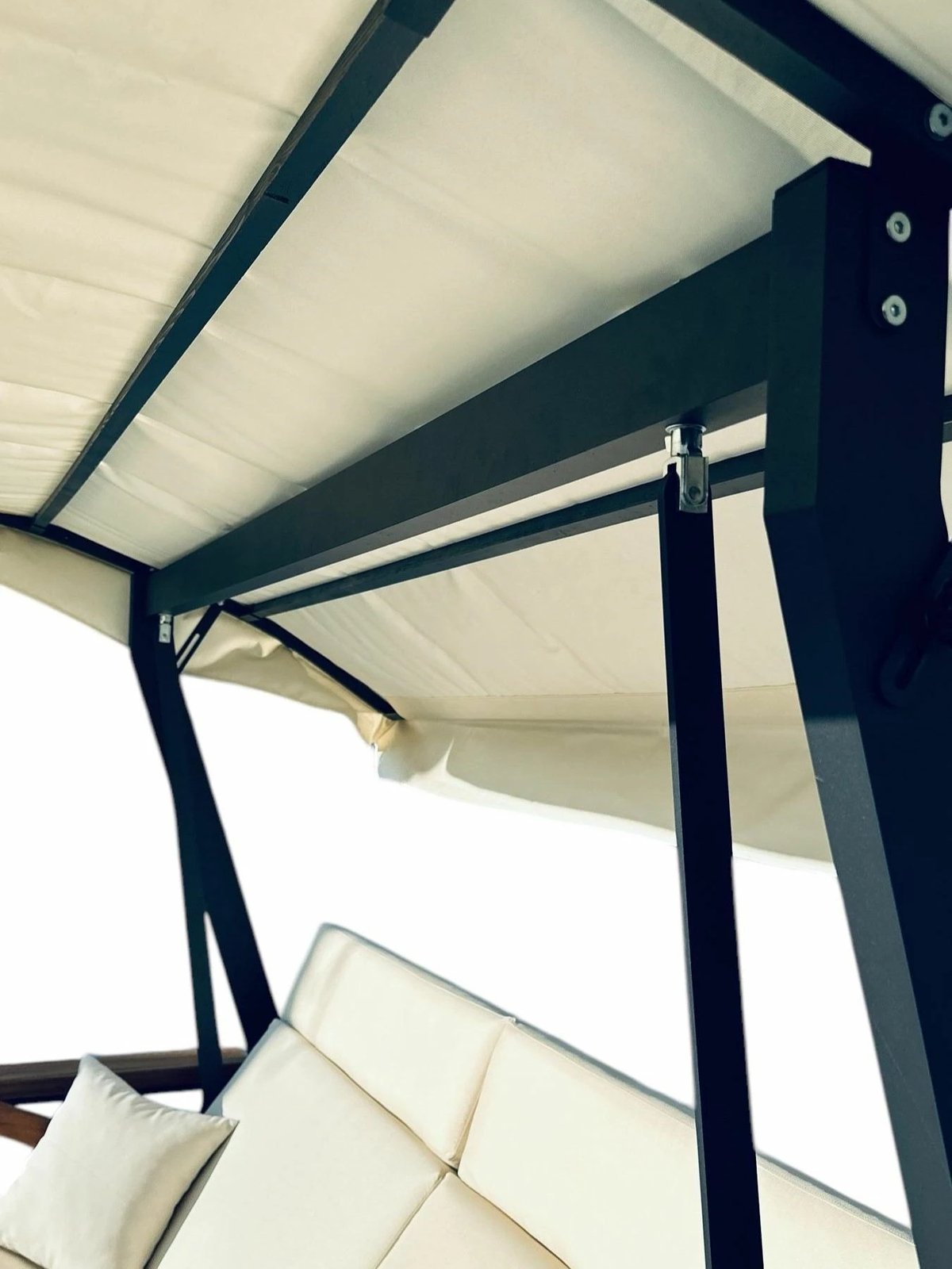 Karrige lëkundëse treshe për kopsht, Skye Decor Nova 2400, bezhë