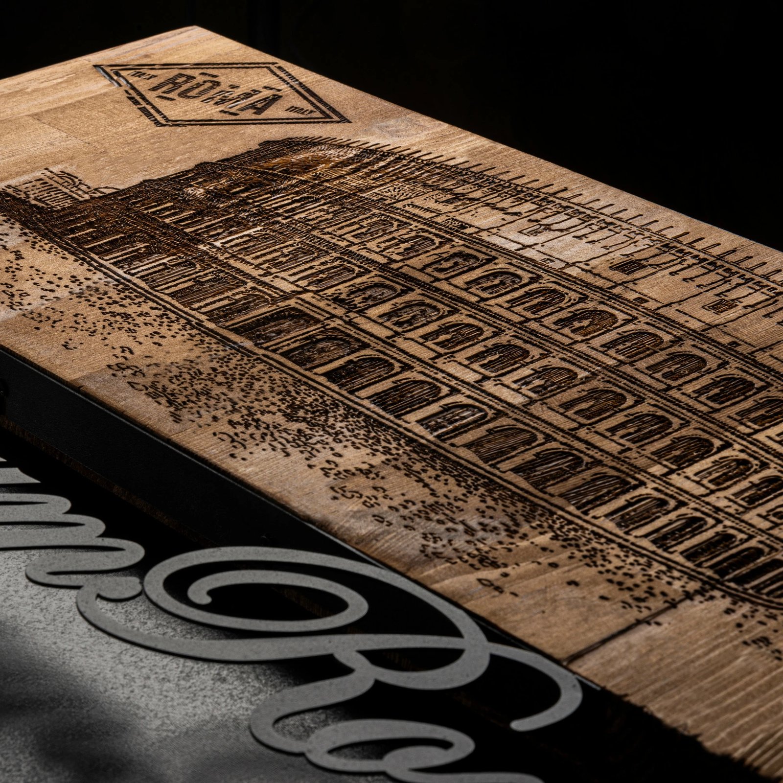 Aksesor dekorativ për mur, dru dhe metal, Colosseum, Wallity