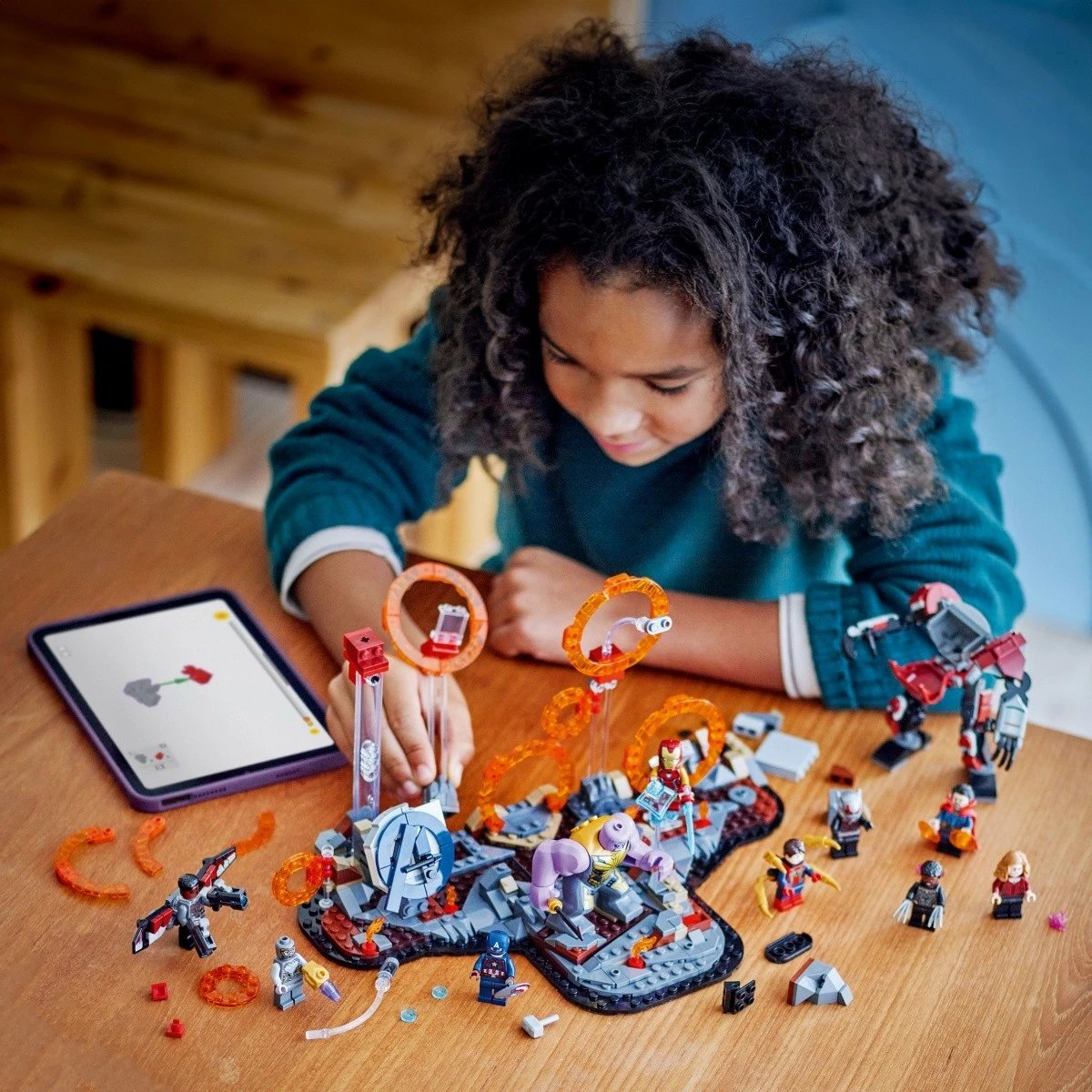 Set ndërtimi LEGO Super Heroes 76323 Avengers: Endgame Final Battle, 621 pjesë