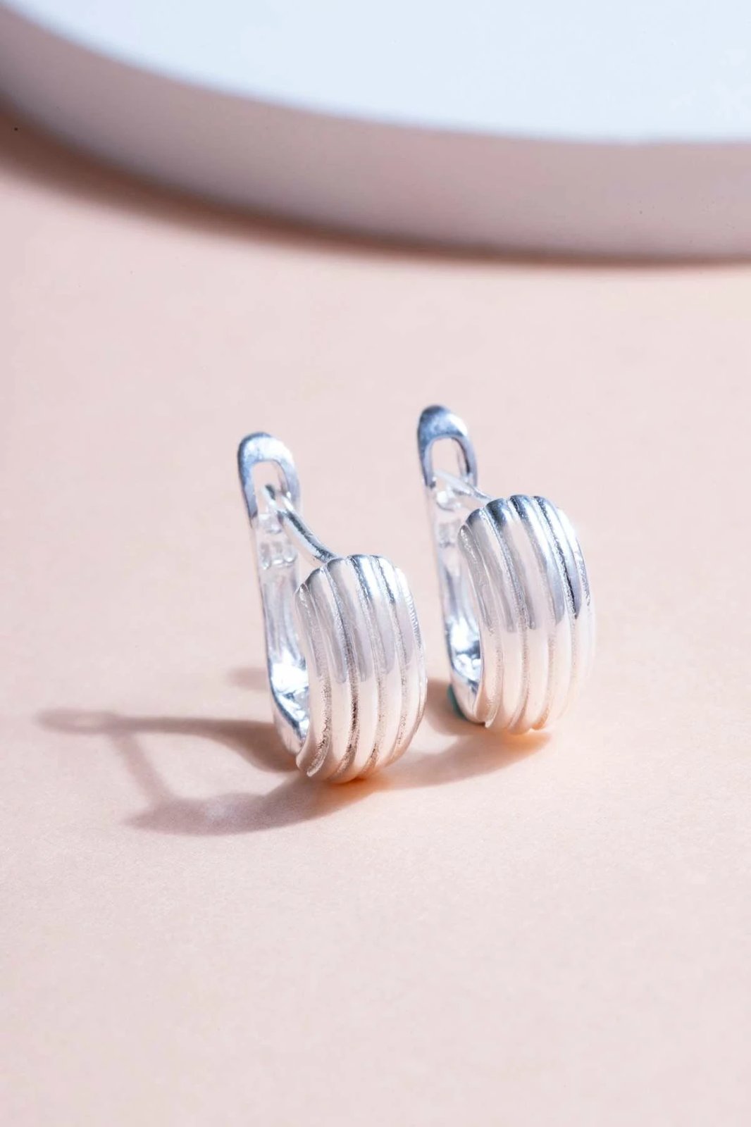 Vath argjendi, Jumeon, ELKMD50570